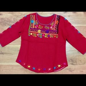 Blusa mexicana bordada a mano